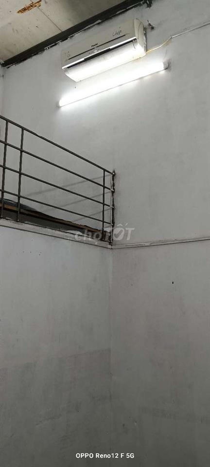 Cho thuê phòng trọ khép kín. Đầy đủ điều hoà, nóng lạnh