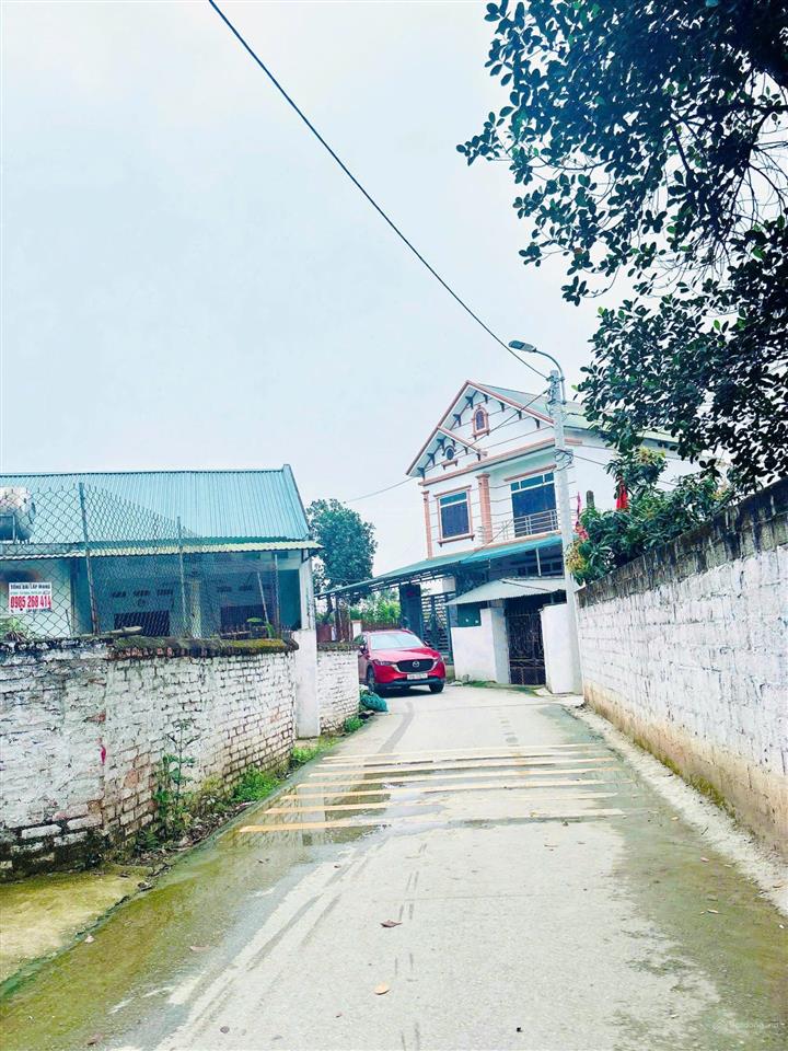 Nằm giữa 3 kcn lớn.nhu cầu trọ cao. phù hợp đầu tư xây trọ,tích sản  0859 192 ***