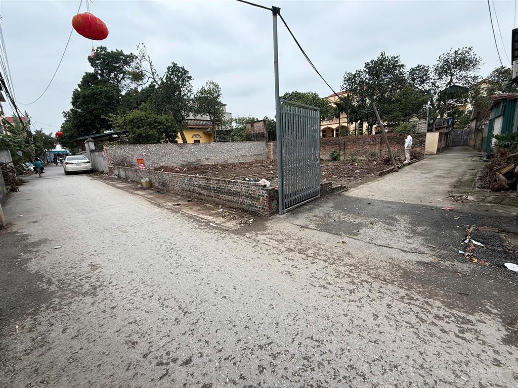Bán lô góc 67 m2 tại lạc đạo hưng yên