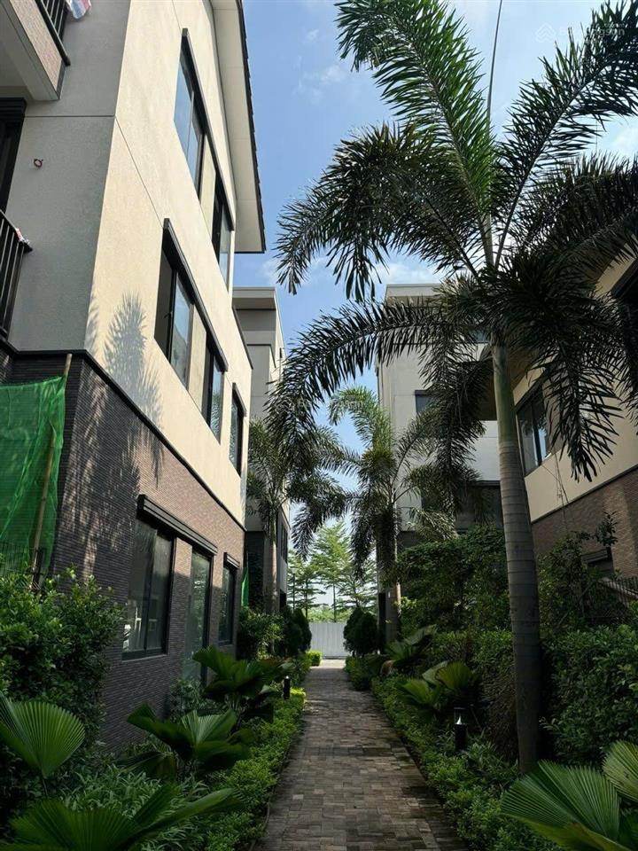 Bán gấp nhà phố vườn tại khu đô thị waterpoint, 6,2 tỷ, 145,61 m2 căn góc, 2 mặt tiền