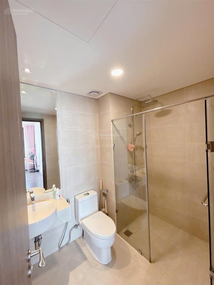 Cho thuê căn góc 2pn st moritz phạm văn đồng full nội thất cao cấp view sông thoáng đẹp