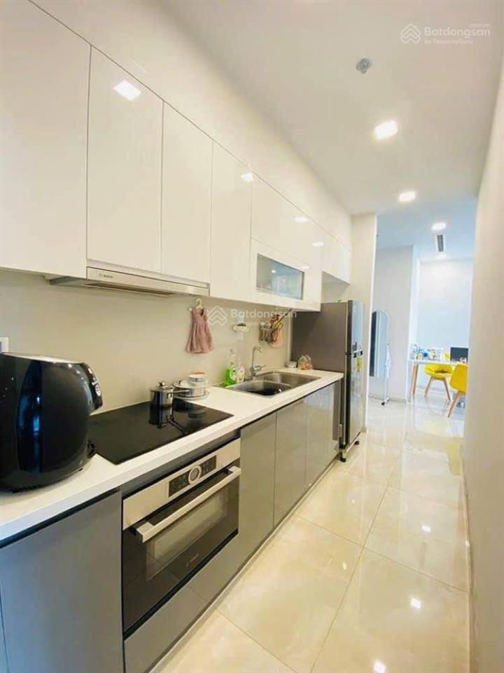 Cần bán căn 2pn view sông vinhomes golden river, full nội thất, 13.5 tỷ btp sẵn hợp đồng thuê