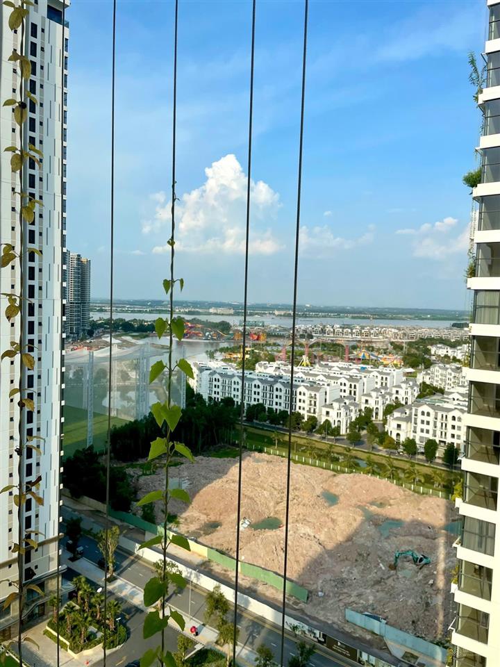 Cho thuê căn 2pn góc lumiere boulevard khu compound, đầy đủ nội thất view nội khu công viên, 13.5tr