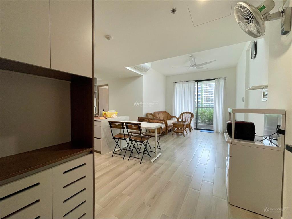 Bán 2pn góc lumiere boulevard khu compound, đầy đủ nội thất, view nội khu công viên 5.5 tỷ btp