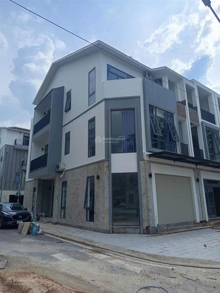 Cho thuê nhà góc unitown complex