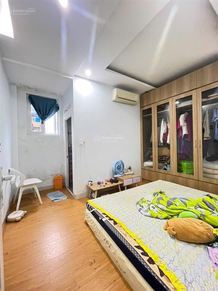 Cần bán nhà 3 tầng kiệt núi thành sát tượng đài 2/9
