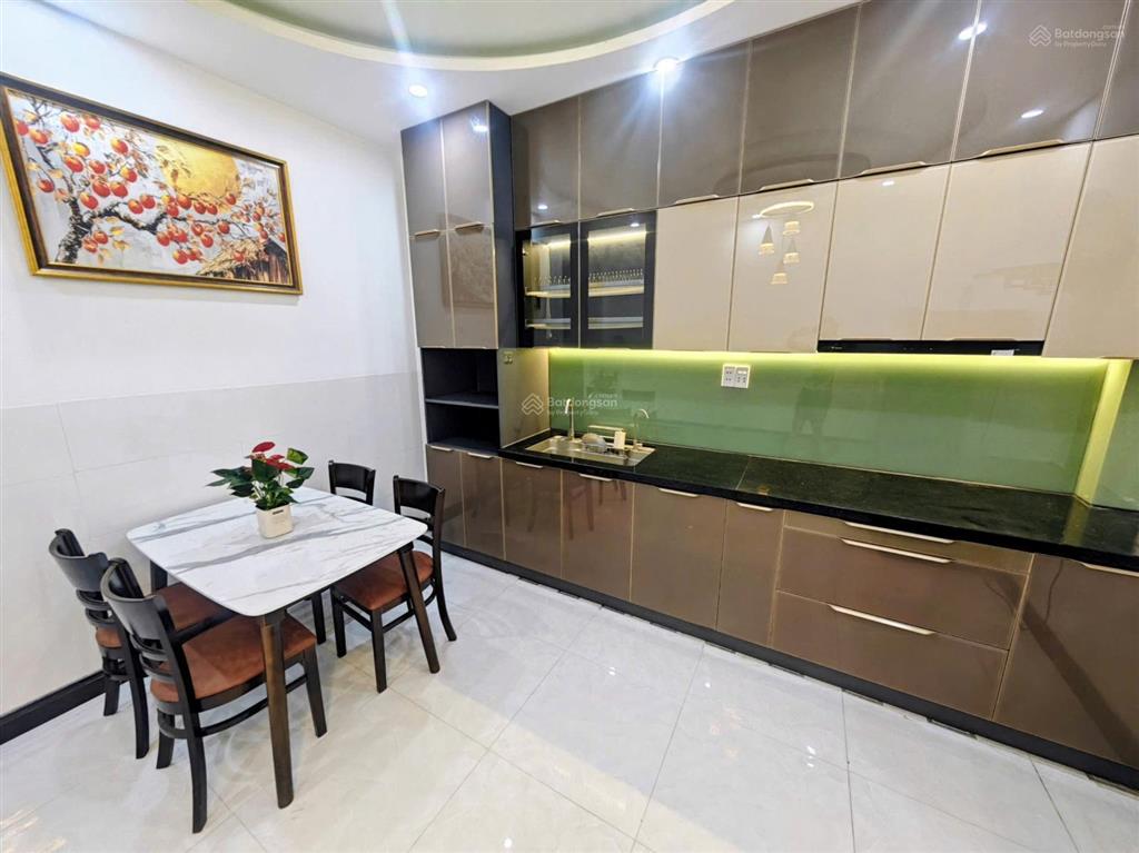 Mình chính chủ chuyển công tác cần bán nhanh nhà 2 tầng kiệt ô tô sau nhà mặt tiền nhơn hòa 9. dt 5