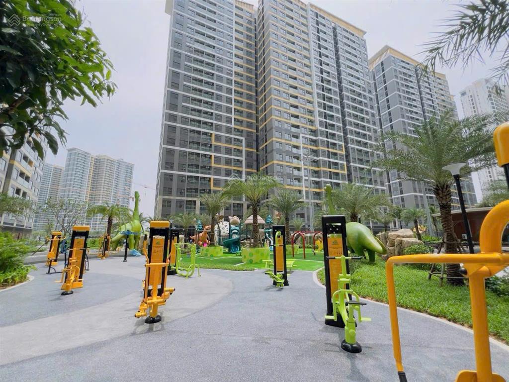 Không có tiền nhận nhà, cắt lỗ 2pn+ view hồ bơi giá chỉ 4,15 tỷ, nhà mới 100%  0906 454 ***