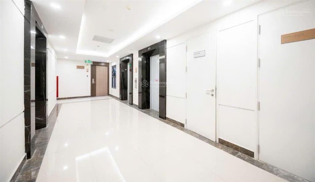 Chủ ngộp cắt lỗ 500 triệu bán nhanh căn 2pn view quảng trường, vincom giá 3,29 tỷ all in rẻ nhất tt