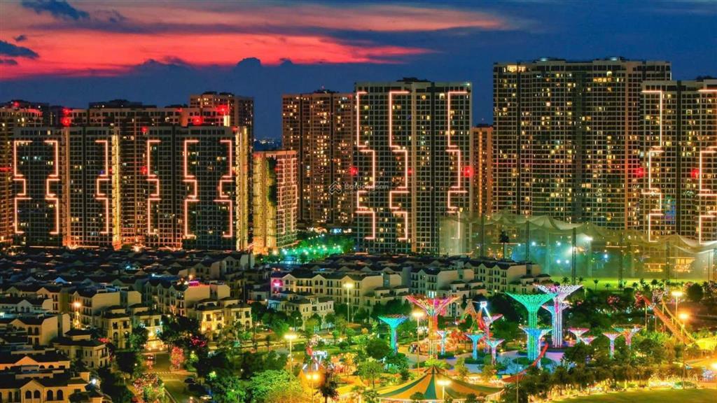 Chủ ngộp cắt lỗ 500 triệu bán nhanh căn 2pn view quảng trường, vincom giá 3,29 tỷ all in rẻ nhất tt
