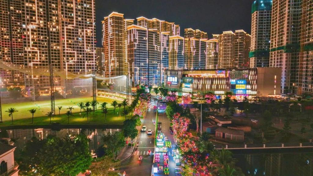 Chủ ngộp cắt lỗ 500 triệu bán nhanh căn 2pn view quảng trường, vincom giá 3,29 tỷ all in rẻ nhất tt