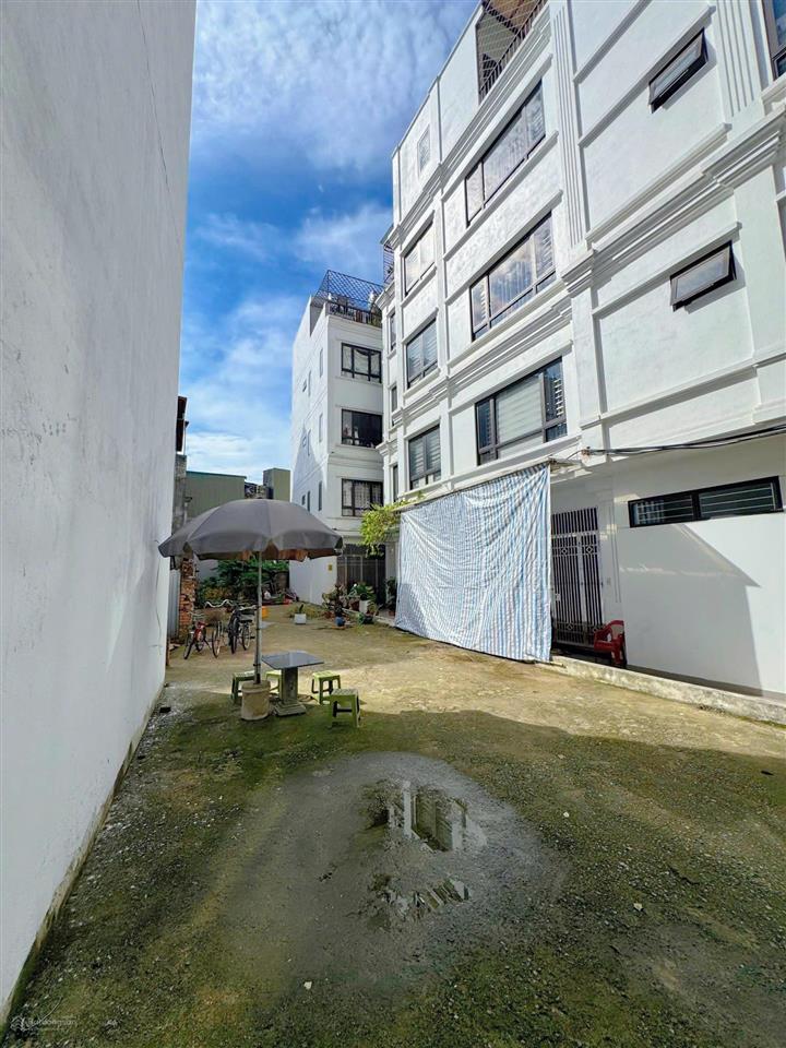 Bán lô đất dt 175m2, ngô gia tự, long biên, gần bv đức giang, xây ccmn, phòng khám, vp