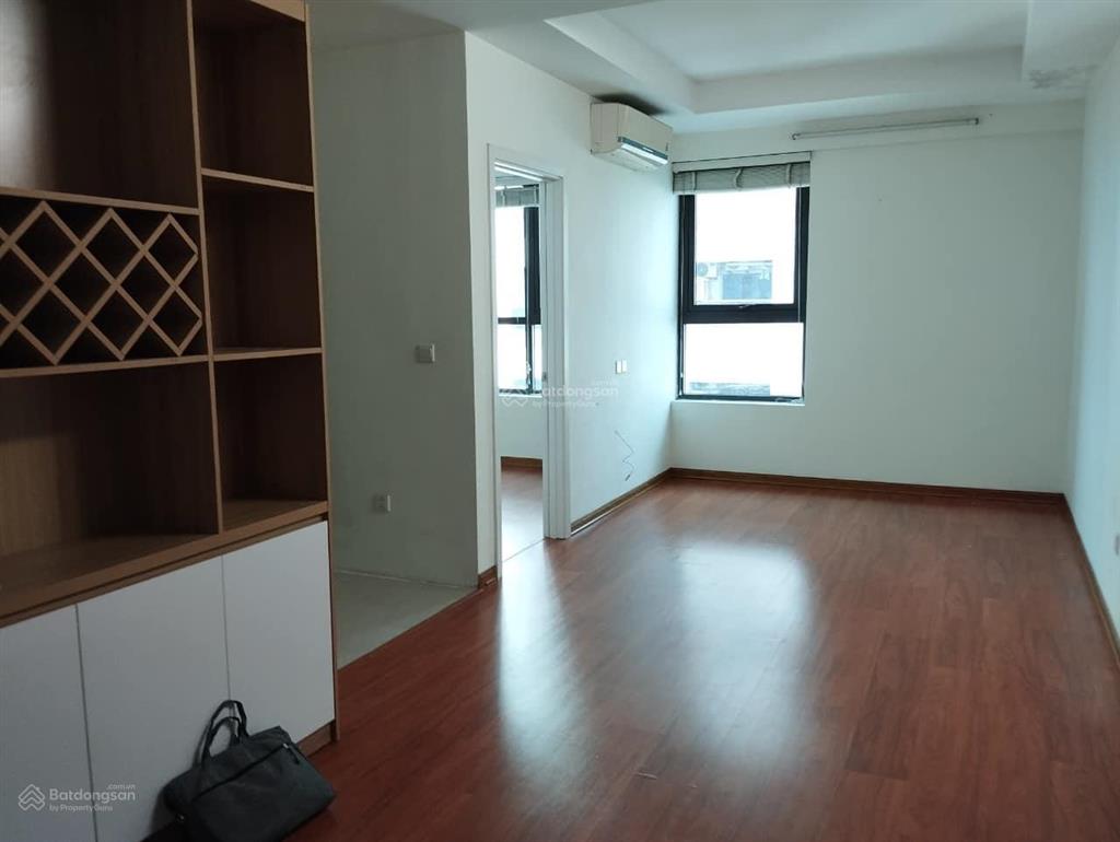 Cho thuê chung cư valencia garden 2pn, 2wc, diện tích 65m² nhà mới kính koong