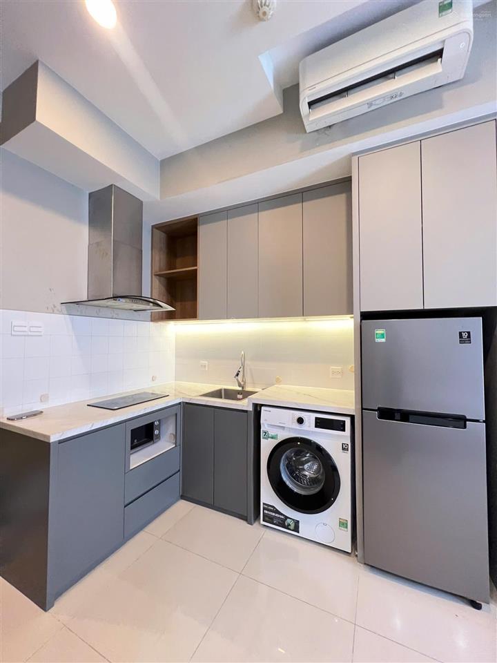 Bán gấp căn studio 32m² 3,2 tỷ 1pn 56m² 5 tỷ  tầng cao  nội thất full (giá tốt  sổ hồng)