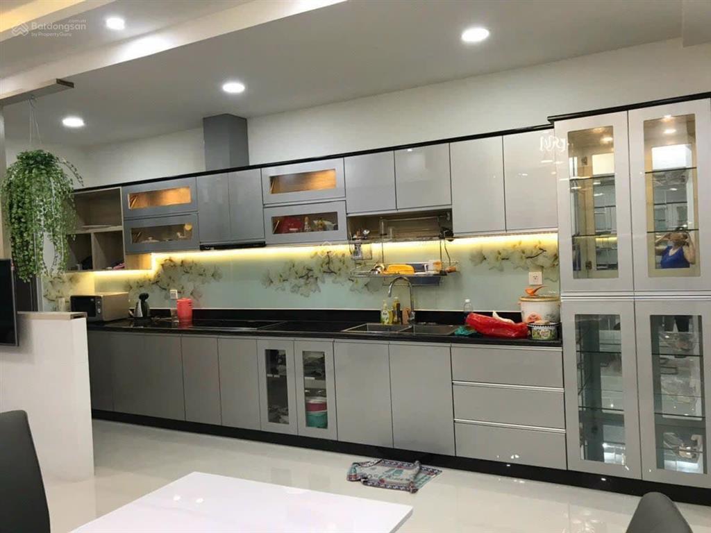 Trống sẵn căn 3 phòng ngủ 105m2 22triệu full nội thất cao cấp (giá siêu tốt)