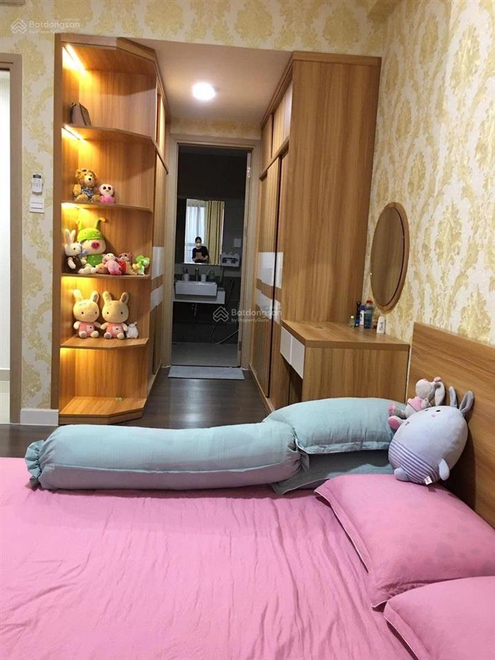 Bán gấp 2pn 76m2 6,4 tỷ  view sông  giá tốt