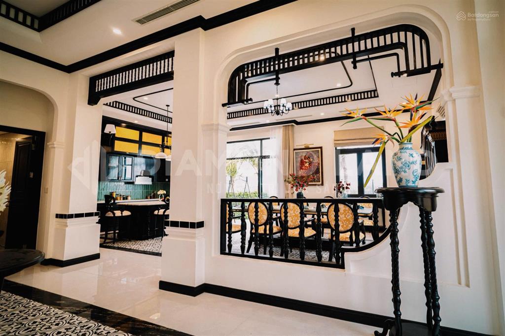 Bán biệt thự song lập 180m2 giá 15.6 tỷ