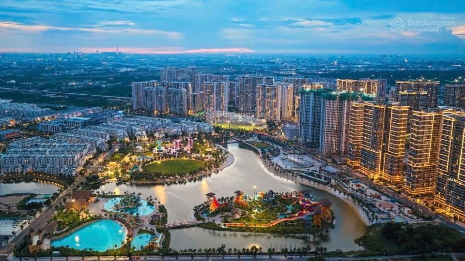 Chính chủ cần bán căn hộ 2pn 80m2 căn góc vòng cung view cực thoáng đẹp, giá 5.1 tỷ bao thuế phí
