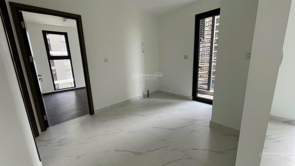 Chính chủ cần bán căn hộ 2pn 80m2 căn góc vòng cung view cực thoáng đẹp, giá 5.1 tỷ bao thuế phí