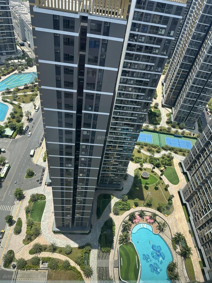 Bán căn 3pn 81.5 m2 view quảng trường và hồ bơi giá chỉ 4.09 tỷ ký cdt thanh toán tiến độ