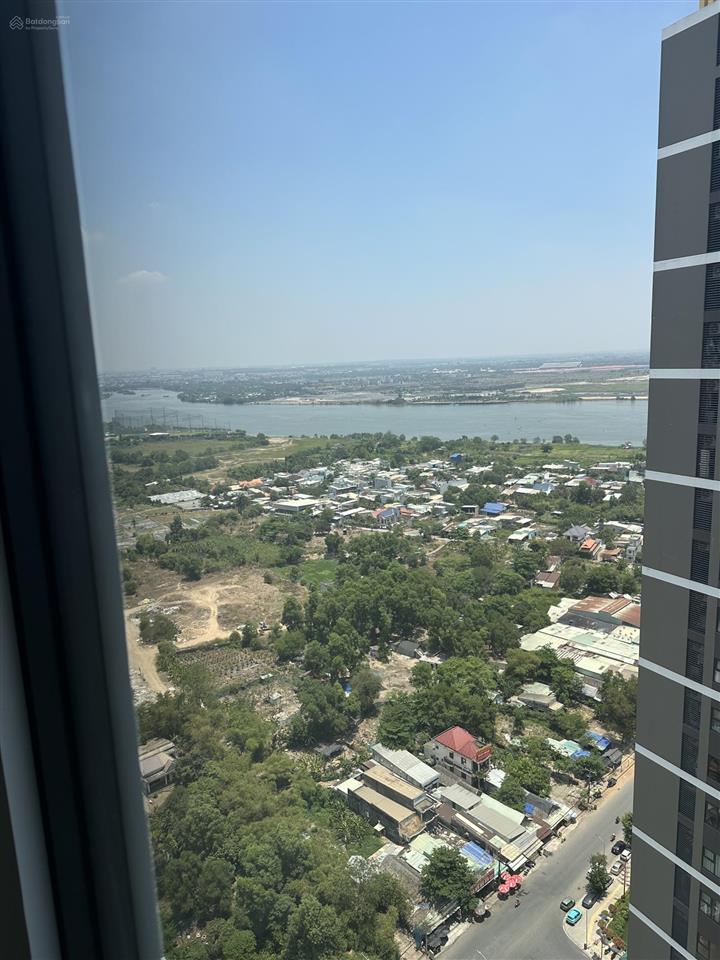 Bán căn 3pn 81.5 m2 view quảng trường và hồ bơi giá chỉ 4.09 tỷ ký cdt thanh toán tiến độ