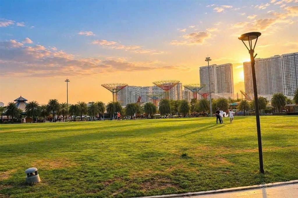 Bán shophouse vị trí đẹp tại the beverly  vinhomes grand park, 7,5 tỷ, 75m2 vốn ban đầu chỉ 30%