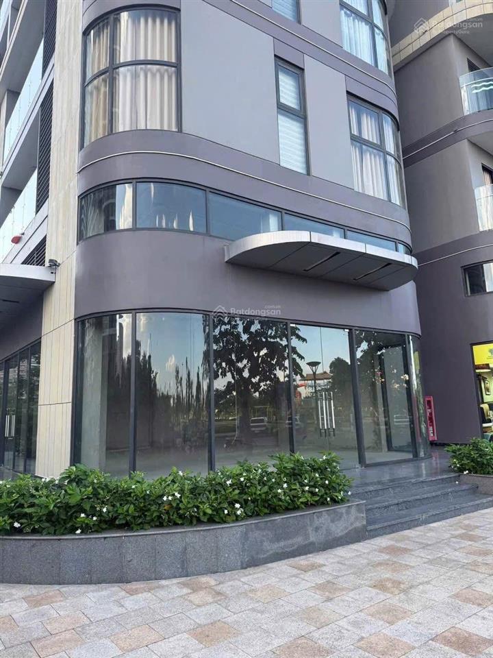 Mở bán shophouse tại the beverly  giá cực tốt chỉ 6,5 tỷ cho căn 72 m2, ngay trung tâm dự án