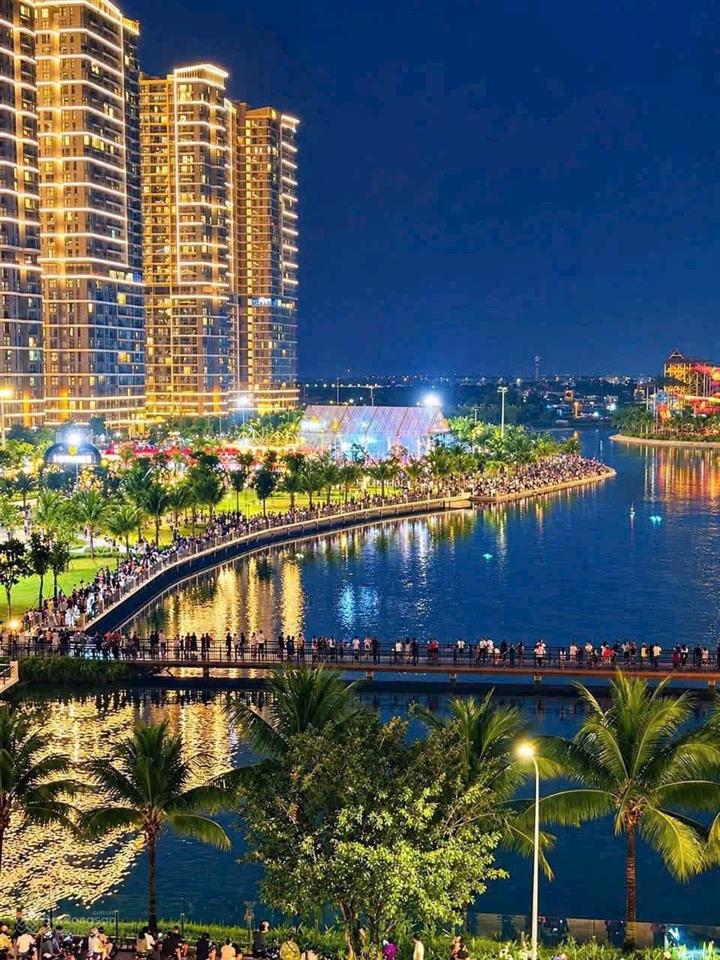 Bán shophouse tại the beverly  vinhomes grand park, giá ưu đãi 6,5 tỷ, 65m2