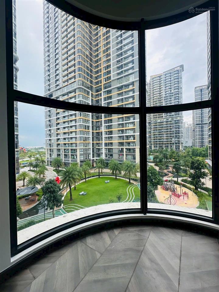 Cực sốc bán căn hộ the beverly  vinhomes grand park giá chỉ 4,45 tỷ  80m2 giá hời