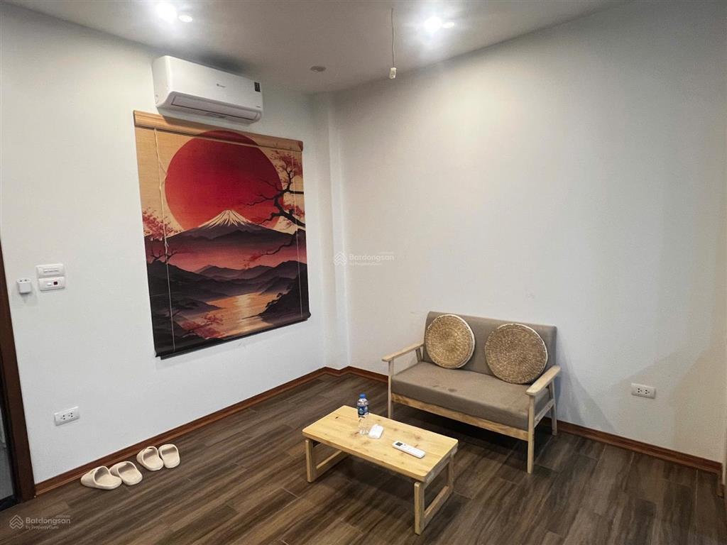 Cho thuê căn hộ 2 ngủ ngọc lâm  long biên  hn. tiện ích, hợp lý.  0825 741 ***