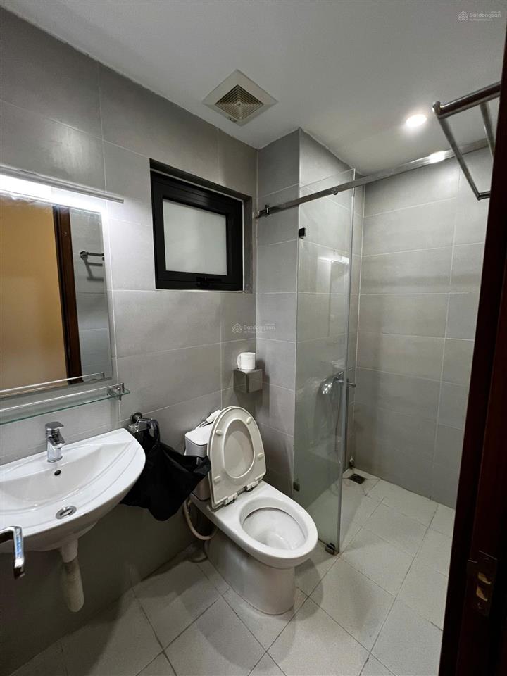 Cho thuê căn hộ 2 ngủ ngọc lâm  long biên  hn. tiện ích, hợp lý.  0825 741 ***