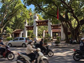 Cho thuê mặt bằng mặt phố chùa láng, quận đống đa, 130m2, mặt tiền 10m, giá 80 triệu