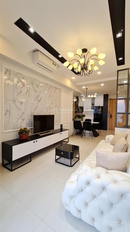 Bán căn emerald 63m2 2pn1wc giá 5 tỷ, view nội khu yên tĩnh