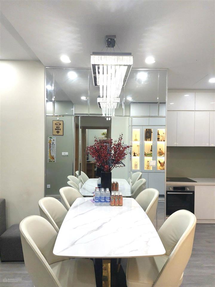 Bán nhanh căn emerald  63m2 2pn1wc giá 4.9 tỷ, tầng thấp view nội khu yên tĩnh
