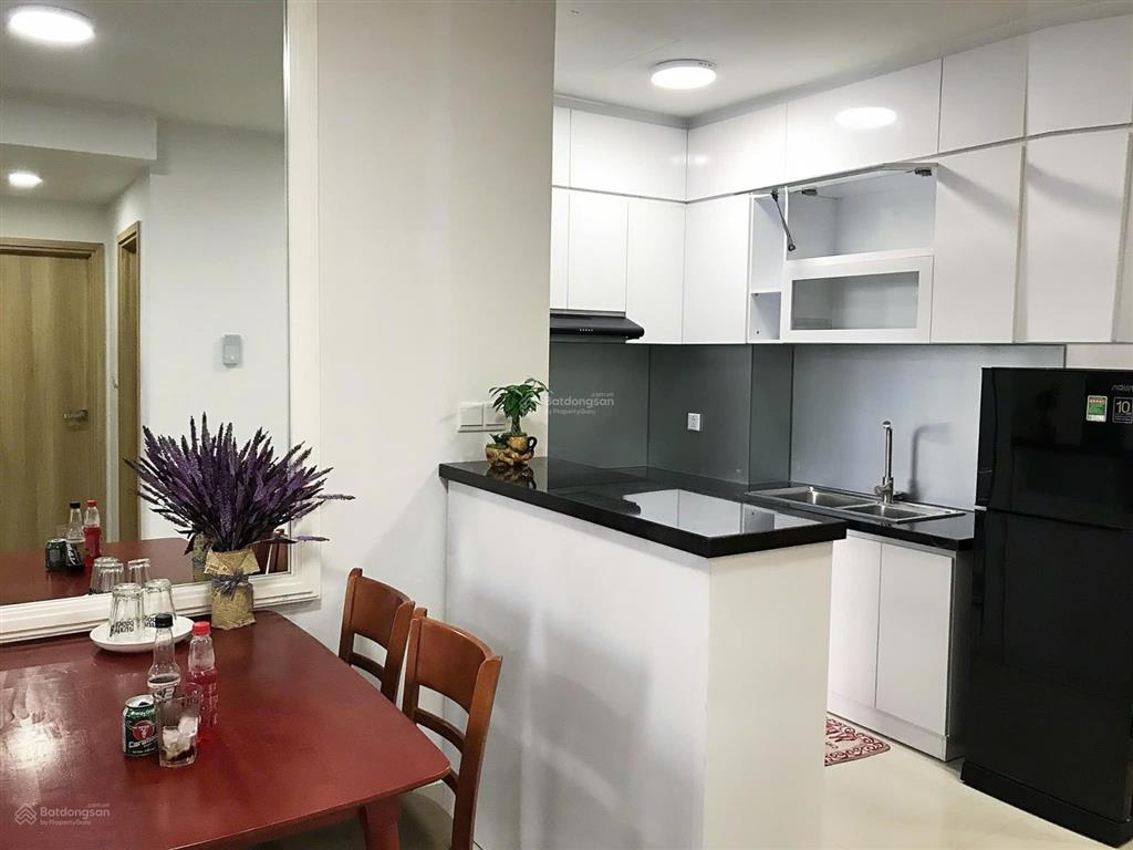 Bán nhanh căn emerald 63m2 2pn1wc giá 5 tỷ.  0909 680 *** em trinh