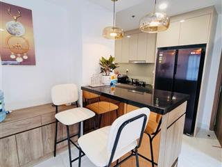 Cần bán căn hộ diamond alnata plus 2pn2wc giá 7.3 tỷ, nhà ntcb dính tường