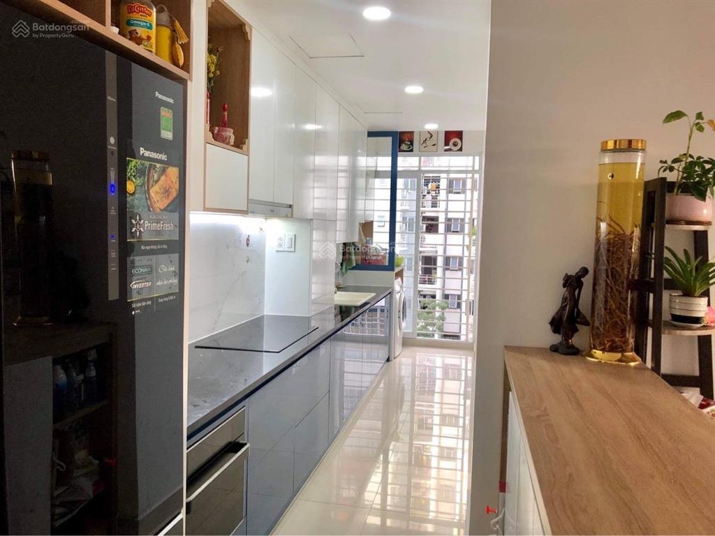 Bán gấp căn hộ ruby  2pn2wc giá 4.3 tỷ đã có sổ nhà full nt