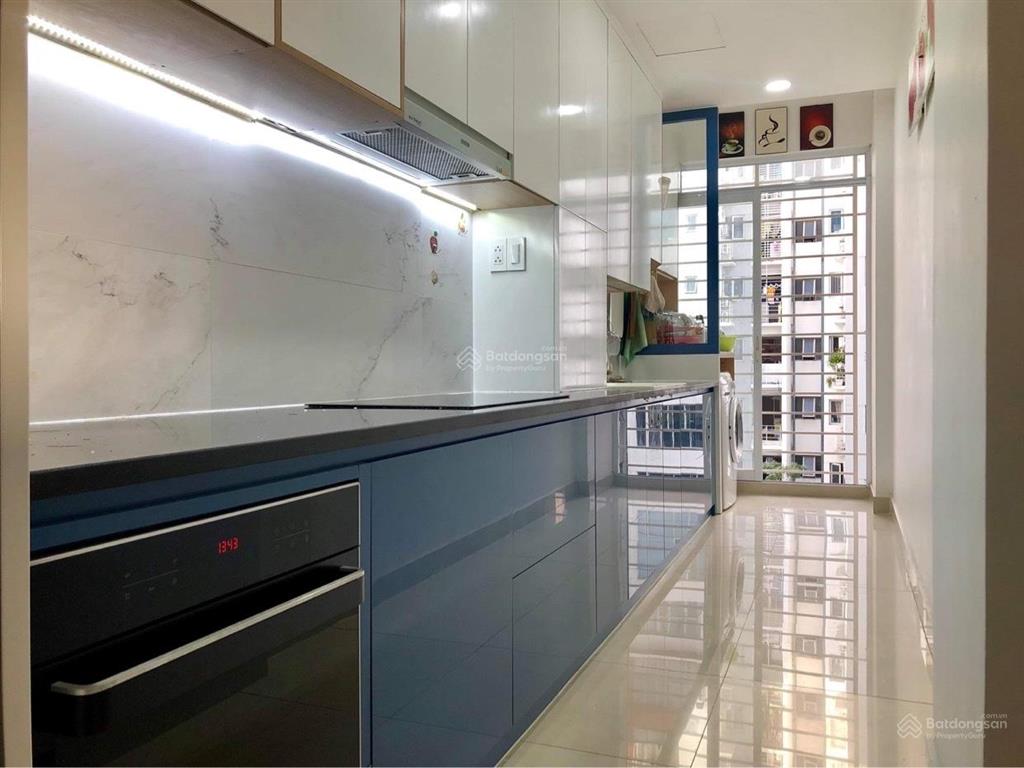 Bán căn ruby 3pn2wc giá 5.5 tỷ có ban công, nhà full nt