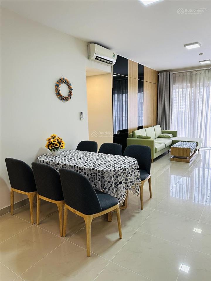 Bán nhanh căn ruby 3pn2wc giá 5.5 tỷ có ban công, nhà full nt view hồ sinh thái