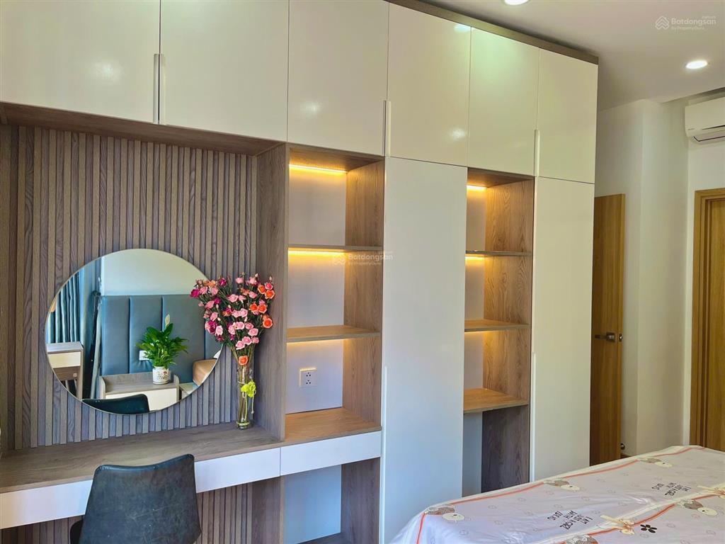 Chính chủ cần bán gấp căn hộ emerald 71m22pn2wc giá 5.4 tỷ bao hết, nhà ntcb view nội khu