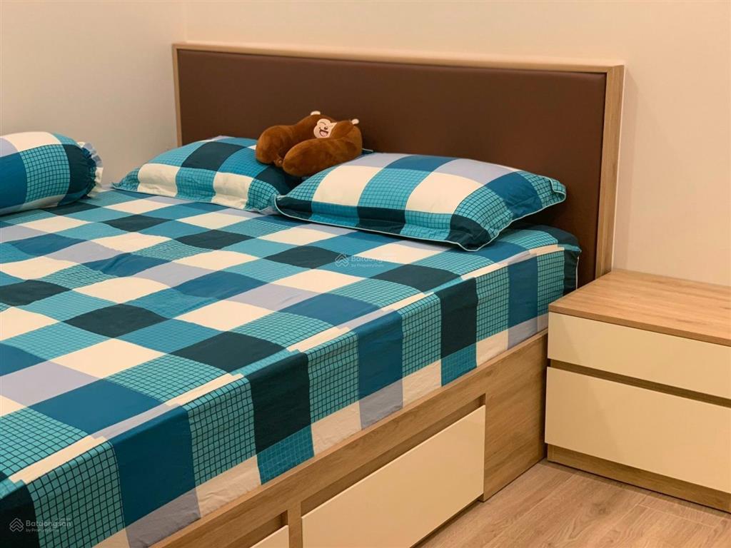 Bán nhanh căn emerald 71m2  2pn  2wc giá 5.3 tỷ bao hết, trừ 5% ra sổ, nhà ntcb view nội khu