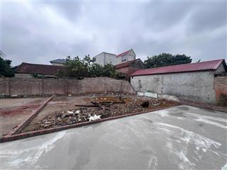 Đất xã phú nghĩa làn 2 quốc lộ 6