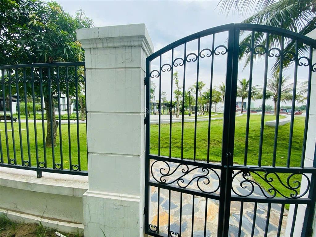 Hướng nam vinhomes imperia lê chân hải phòng giá rẻ chỉ 60tỷ hàng hiếm 385m2