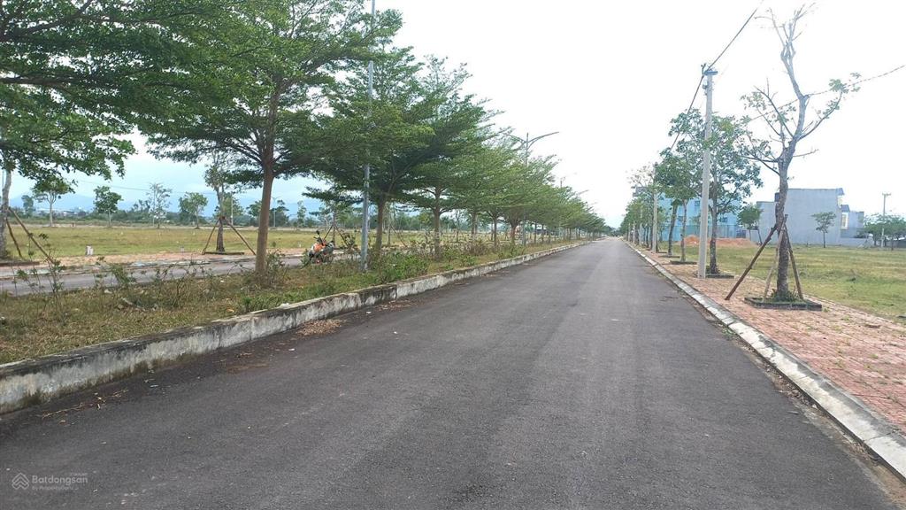 Chính chủ cần bán lô góc đất khu đơ 1 kdt cẩm văn nhơn hưng (cũ)
