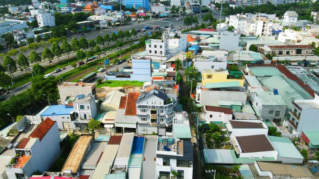 Bán lô đất 60m2 có sẵn gpxd hàng hiếm ngay sát phạm văn đồng, chung cư 4s linh đông, 6,5 tỷ