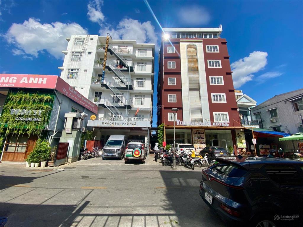 Nhà 2 tầng mặt tiền vị trí vàng khu phố tây, 270m2