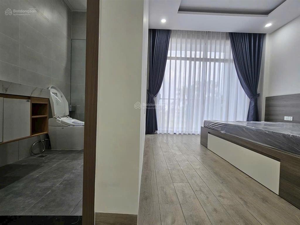 Hiếm! bán nhà đẹp full nội thất đối diện trung tâm thương mại  the cappella  giá tốt nhất khu vực