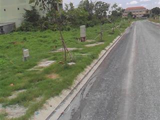 Chính chủ cần tiền bán nhanh 03 lô đất bình chánh, kdc đông đúc, đất vuông vắn cực đẹp, giá tốt