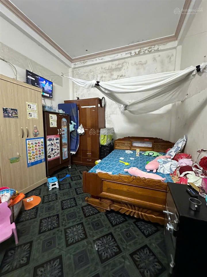 Bán nhà mặt tiền ngay vòng xoay nguyễn đức cảnh, dòng tiền thuê 10tr/tháng, gần biển, 155tr/m2