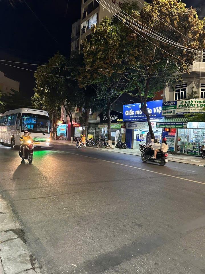 Bán nhà mặt tiền ngay vòng xoay nguyễn đức cảnh, dòng tiền thuê 10tr/tháng, gần biển, 155tr/m2